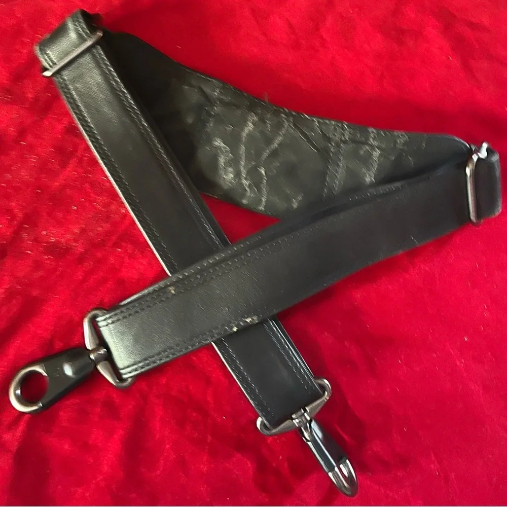 Tumi Black Leather Luggage Strap
